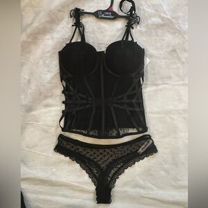 Curve Necessities Women's Black Lace Bustier with balconette Bra Set size L